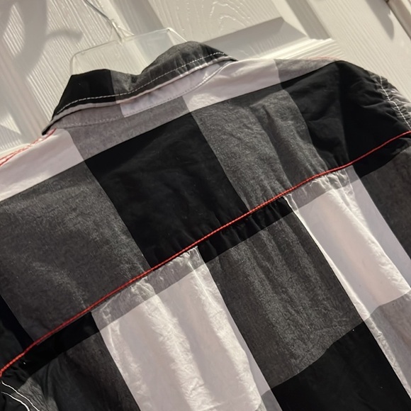 Black and white mens button down with red threading - Picture 5 of 5